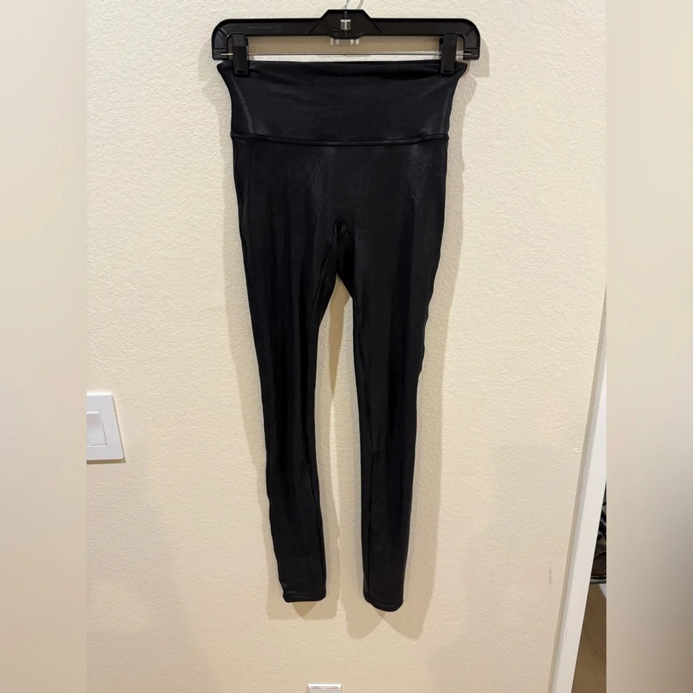 SPANX Faux Leather Leggings - Picture 6 of 11